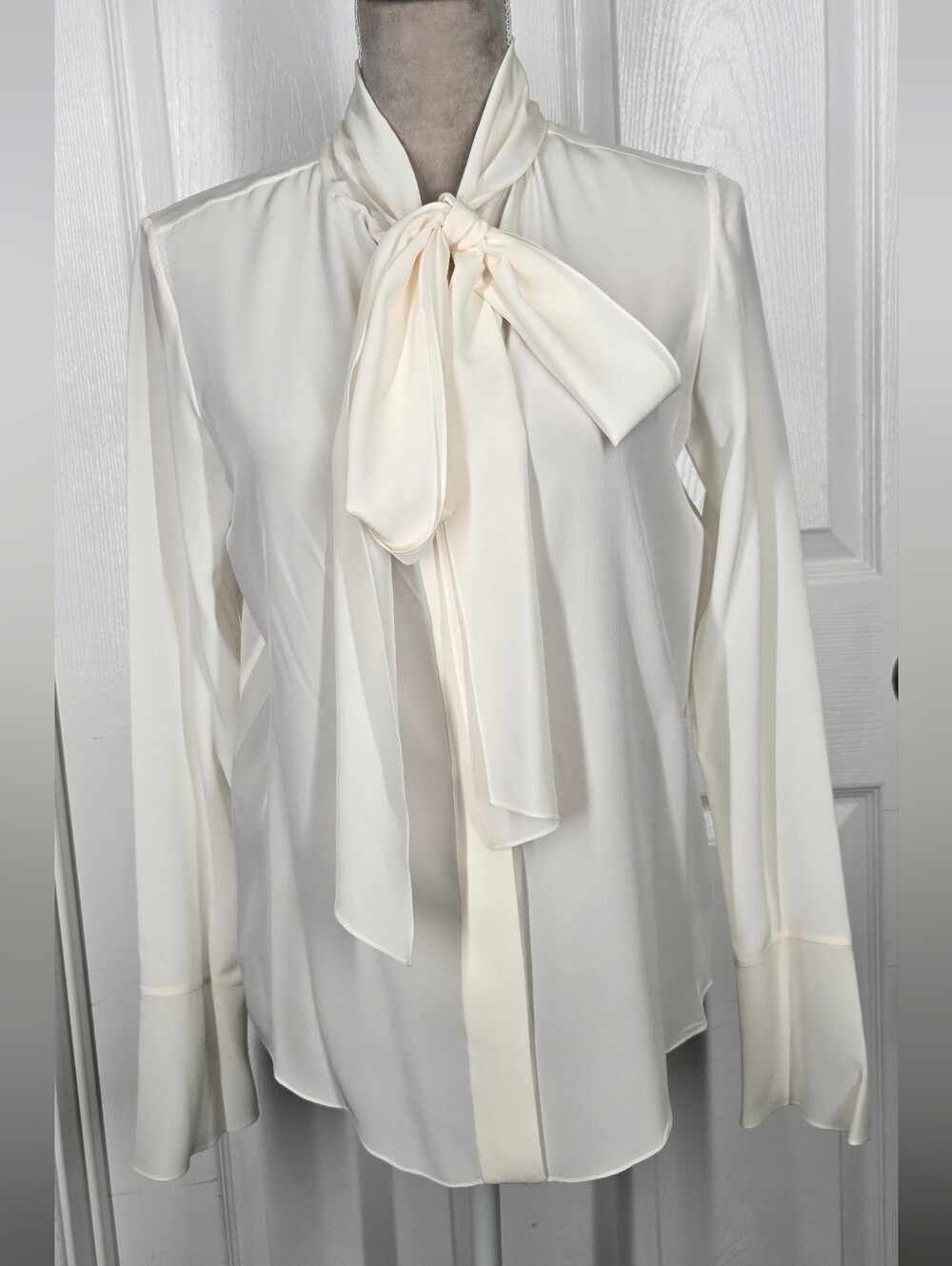 Chloé 100% Silk Tie Neck Blouse Iconic Milk FR 34